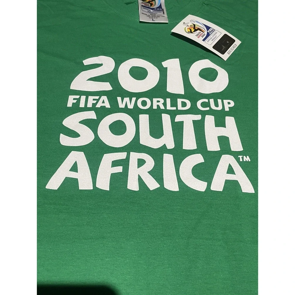 2010 FIFA World Cup T-Shirt Size L South Africa Football Soccer Green NWT